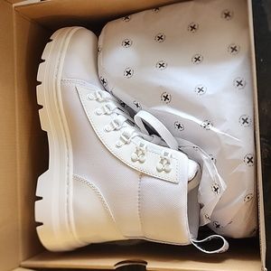 Dr Marten White Boots